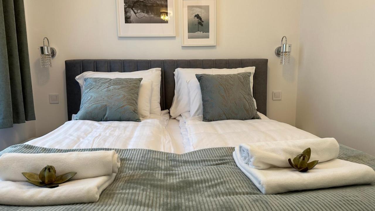 Linden Apartman 001 - Adults Only Mosonmagyaróvár Eksteriør bilde