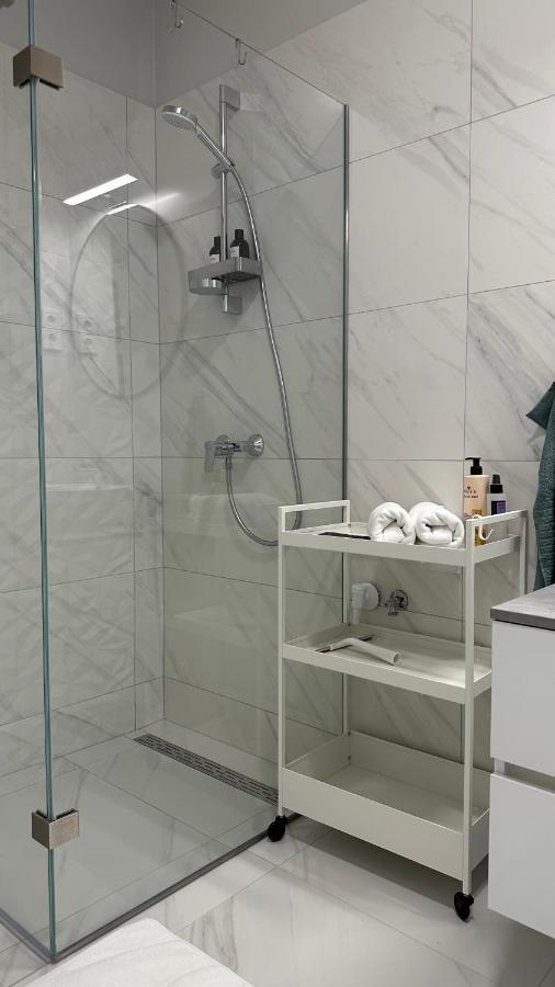 Linden Apartman 001 - Adults Only Mosonmagyaróvár Eksteriør bilde