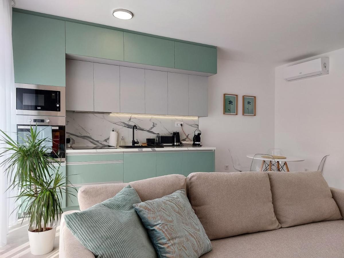 Linden Apartman 001 - Adults Only Mosonmagyaróvár Eksteriør bilde